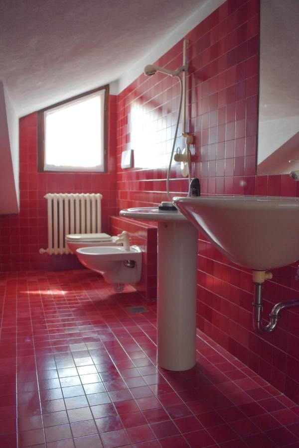 Casa Macina Apartment Castell'Alfero Luaran gambar